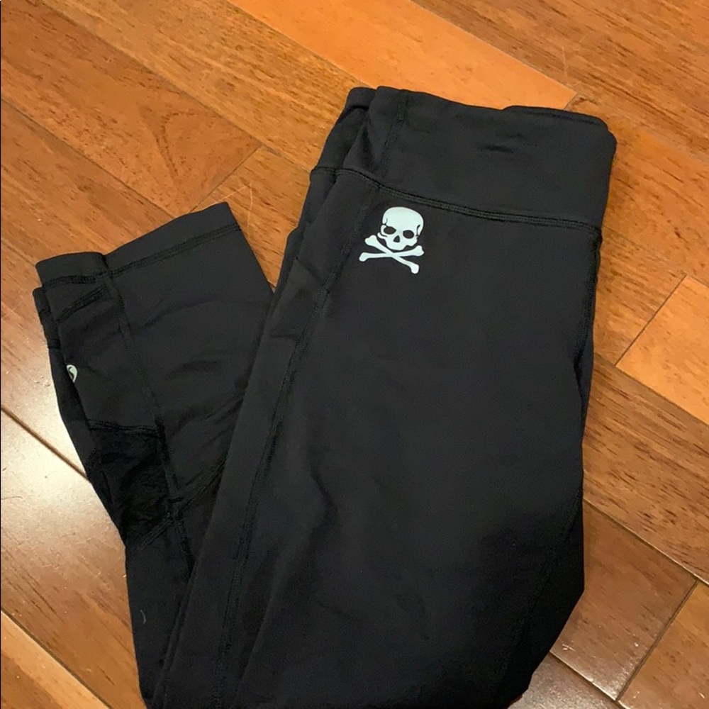 Lululemon x SoulCycle pace rival crop